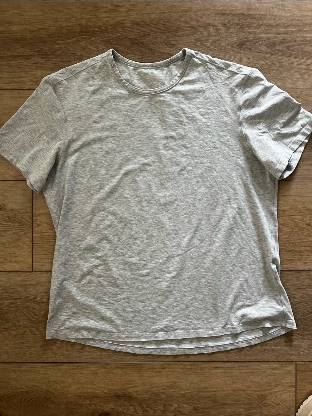 lululemon Men's Heathered Gray Round Neck T-Shirt, Large